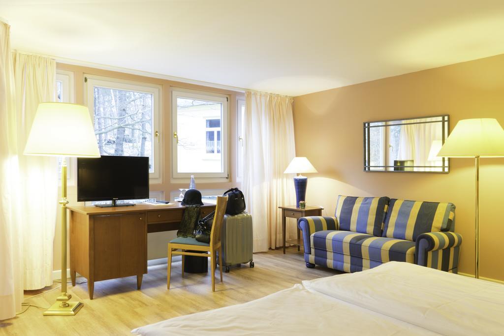 Hotel Villa Viktoria Luise แบลงเคนบวร์ก ภายนอก รูปภาพ