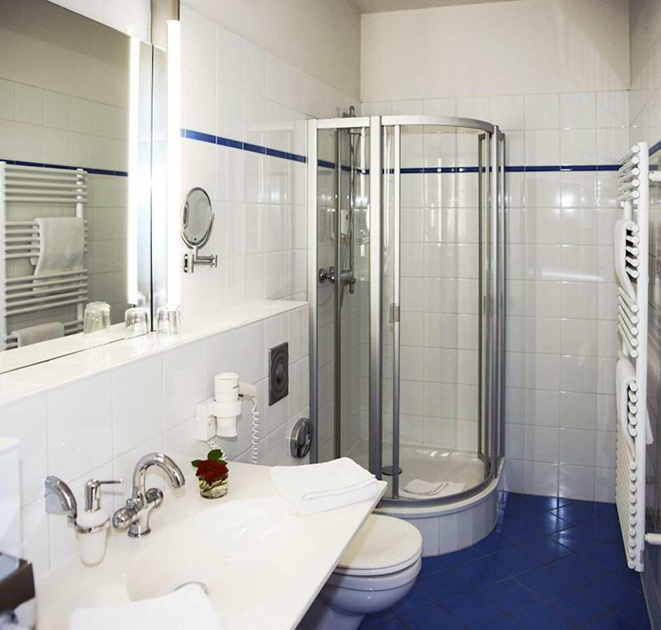 Hotel Villa Viktoria Luise แบลงเคนบวร์ก ภายนอก รูปภาพ